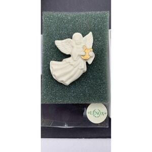 Vintage LENOX Porcelain Angel Holding Harp Christmas Holiday Brooch Pin in Box